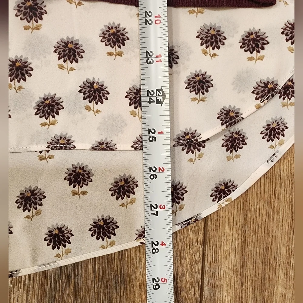 Women's Burgundy Layered Top Size Medium - Picture 5 of 8